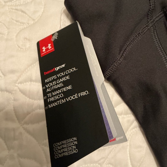 Under Armour Black and Lime Heatgear Leggings - Picture 9 of 10